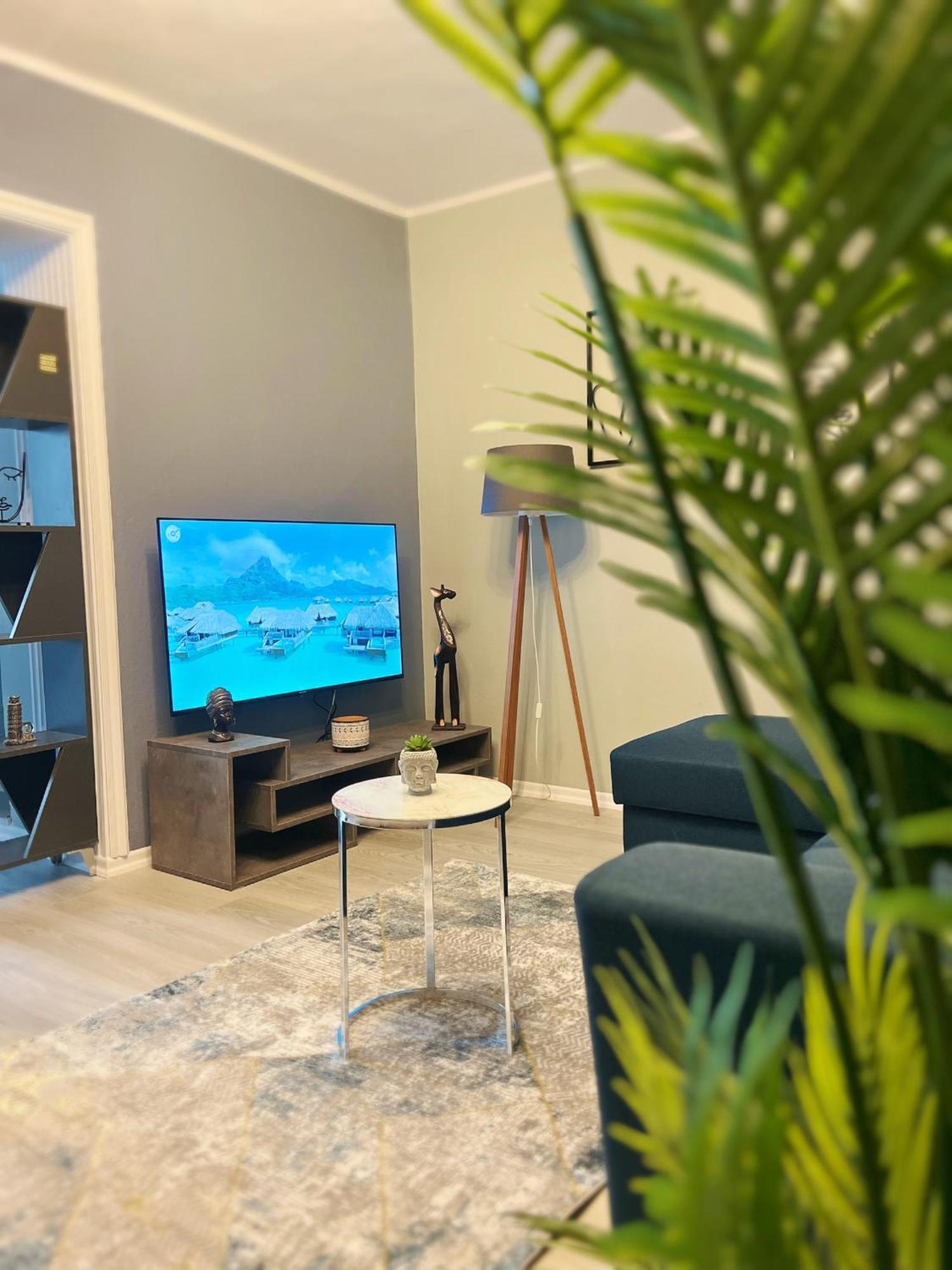 Joyful Apartment Tirana Bagian luar foto